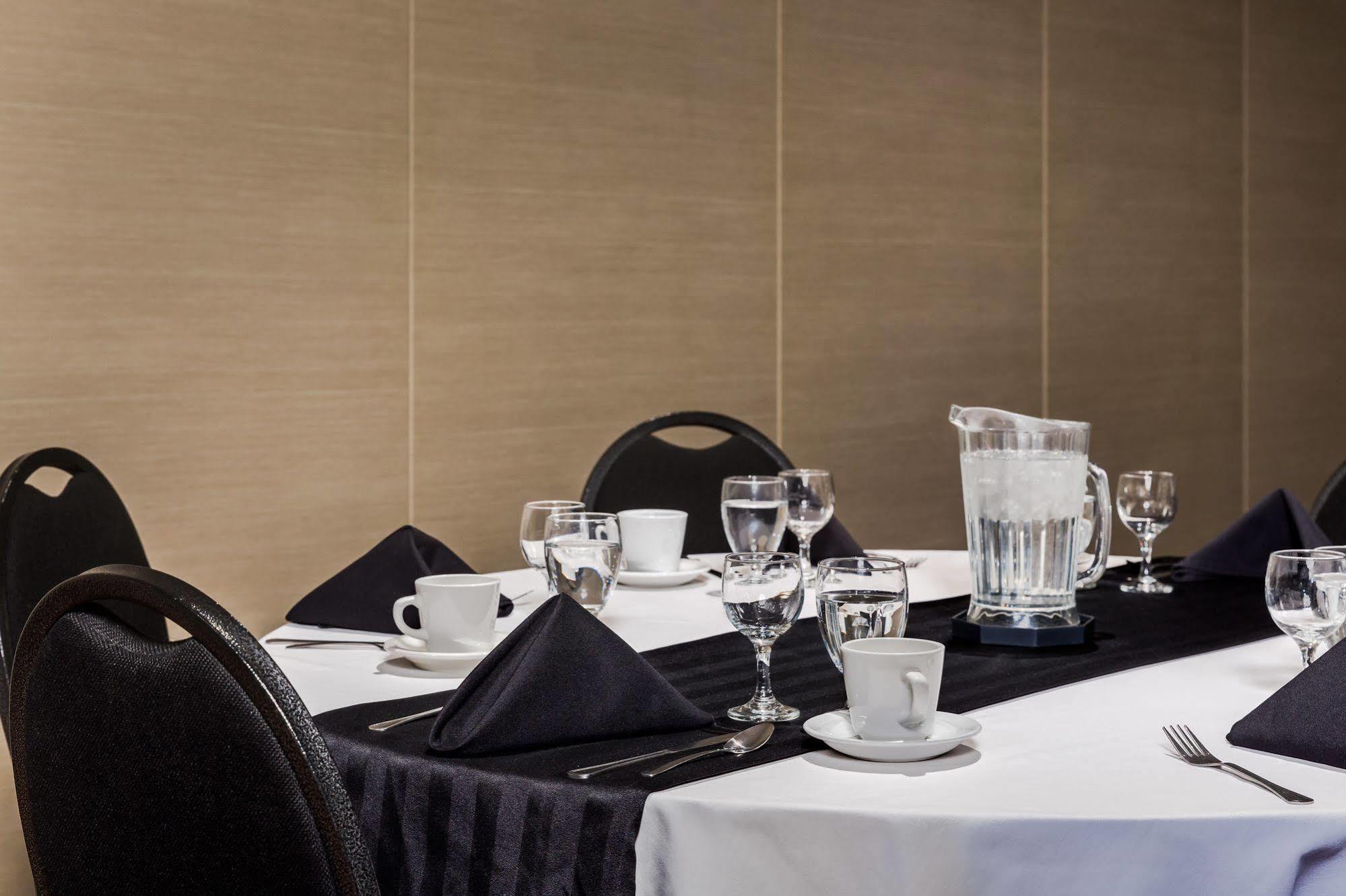 Heritage Inn Hotel & Convention Centre - Moose Jaw Eksteriør bilde